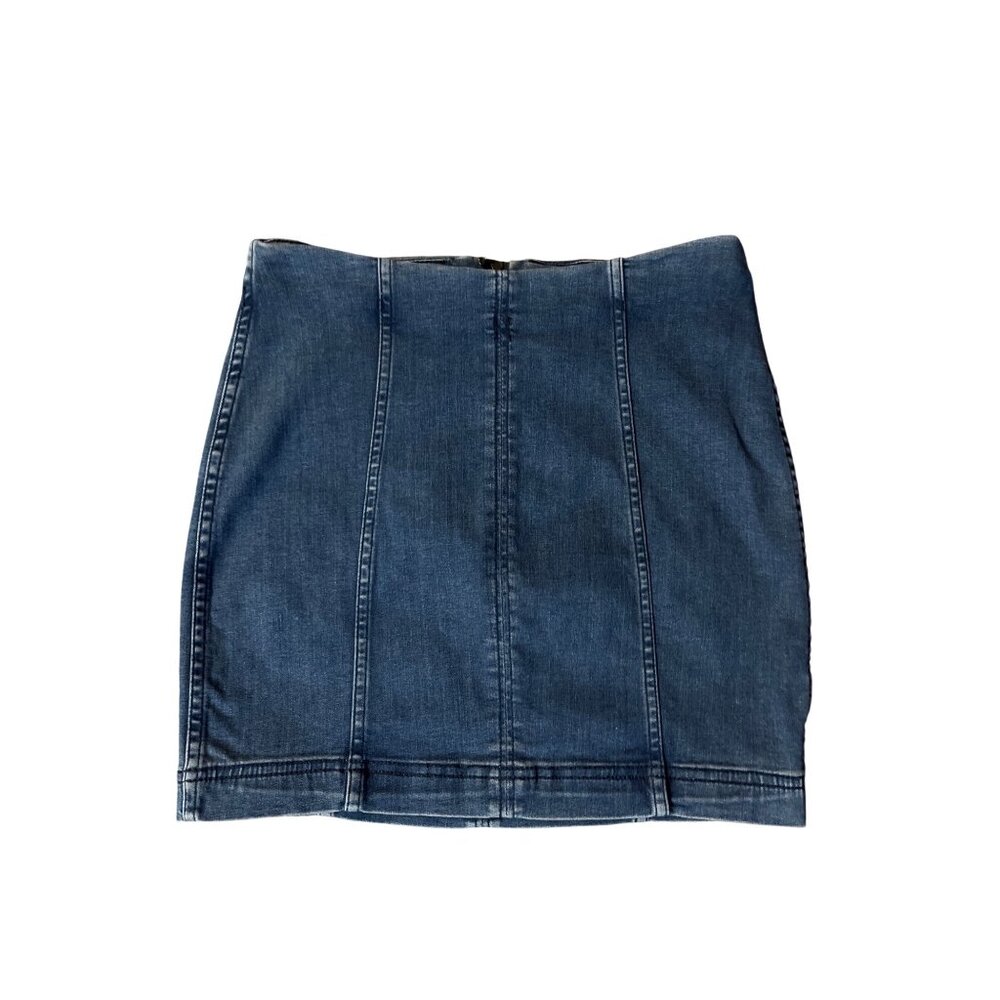 Free People Denim Mini Skirt Womens Size 6 Blue Jean Skirt Zip Back - Picture 3 of 13